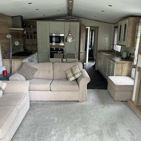 Family Fun Getaway Holiday Home 北安普敦 外观 照片