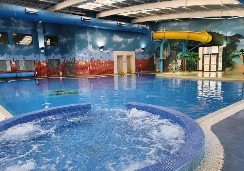 Family Fun Getaway Holiday Home 北安普敦 外观 照片